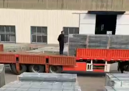 正在装车